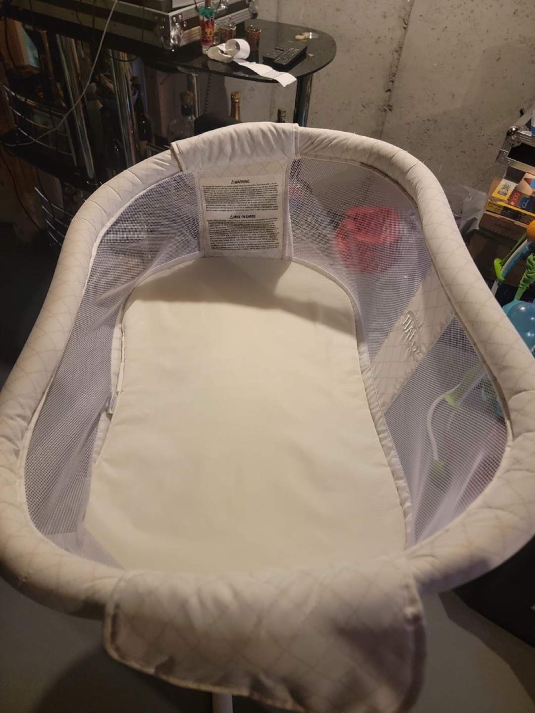 HALO Bassinest Essentia Series Swivel Sleeper