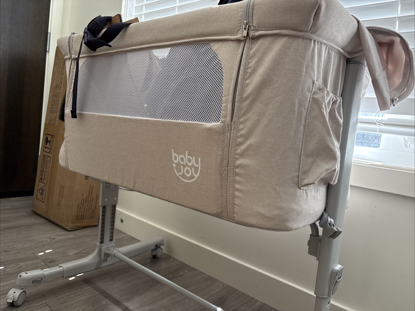Baby Joy Beside Me Bassinet