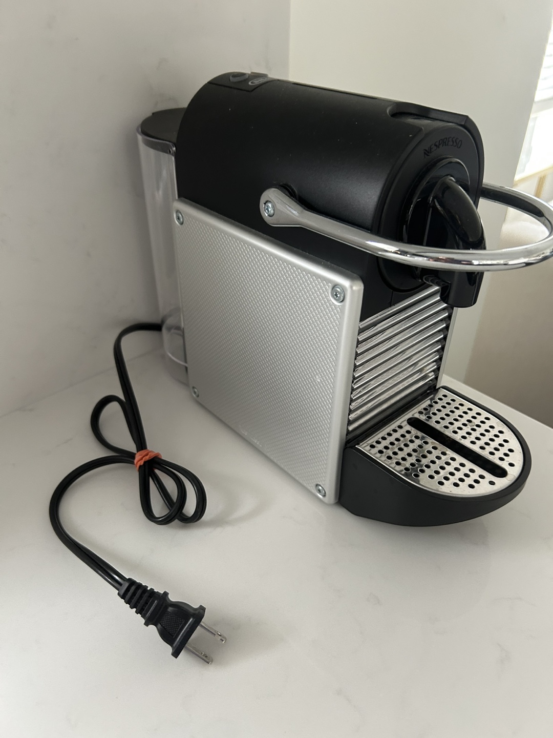 Nespresso Essenza Mini Coffee Machine - photo 2