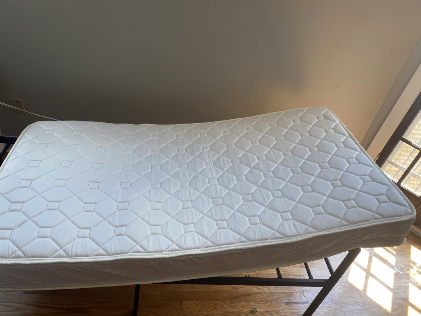 Mattress - Good Condition - photo 5