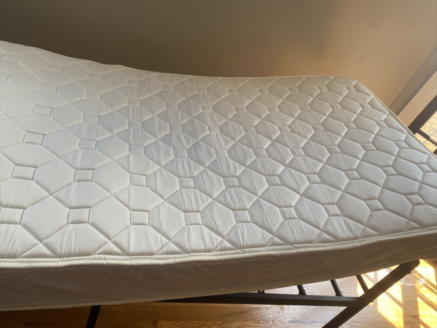 Mattress - Good Condition - photo 3