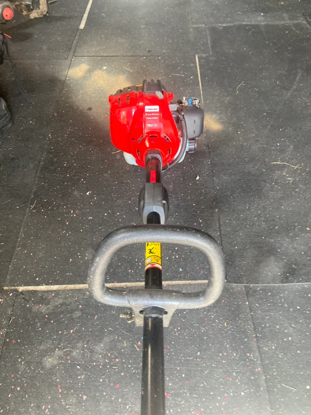 Troy-Bilt TB21 EC String Trimmer image indicator(2)