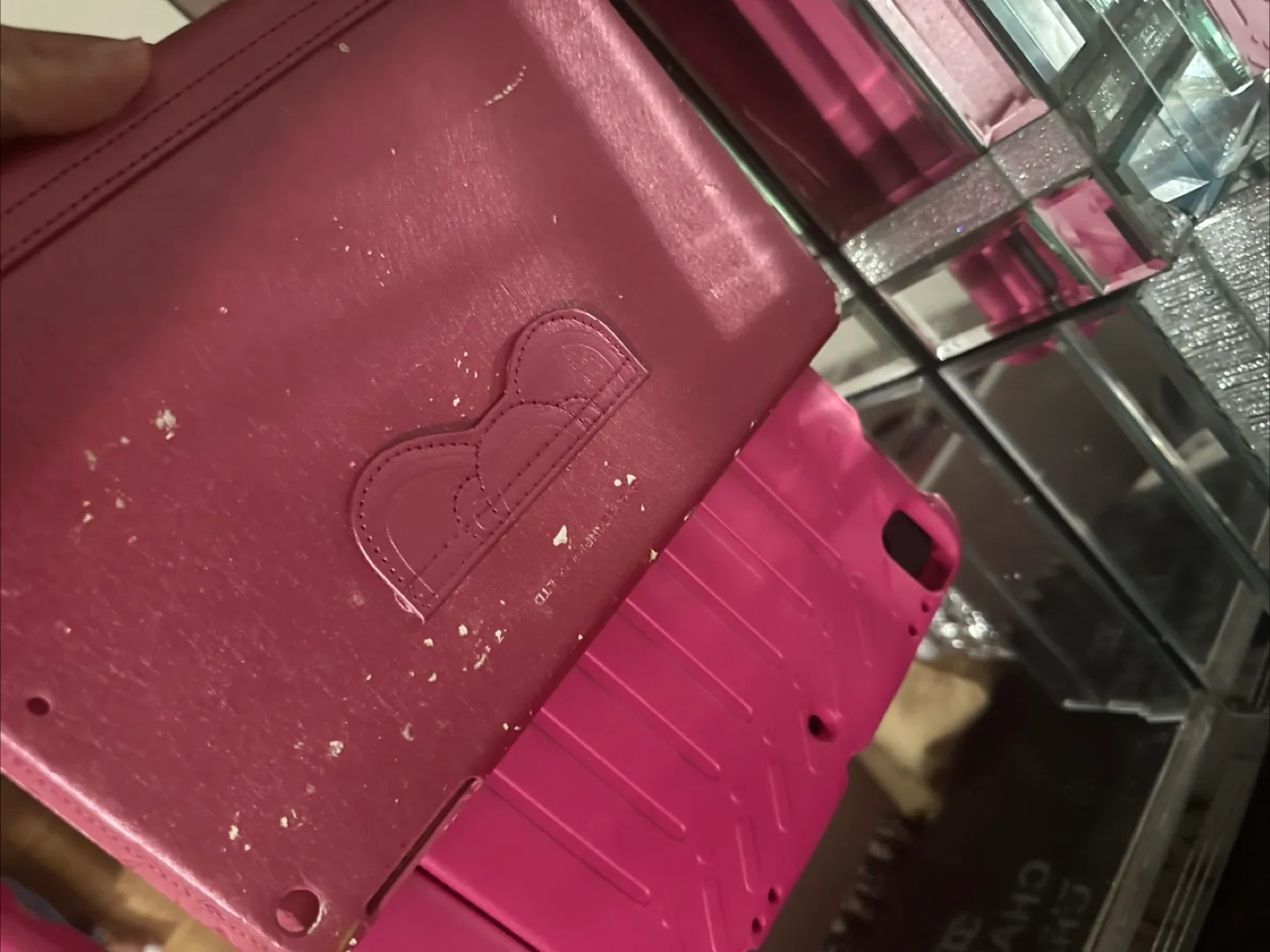 Variety of iPad Cases image indicator(5)