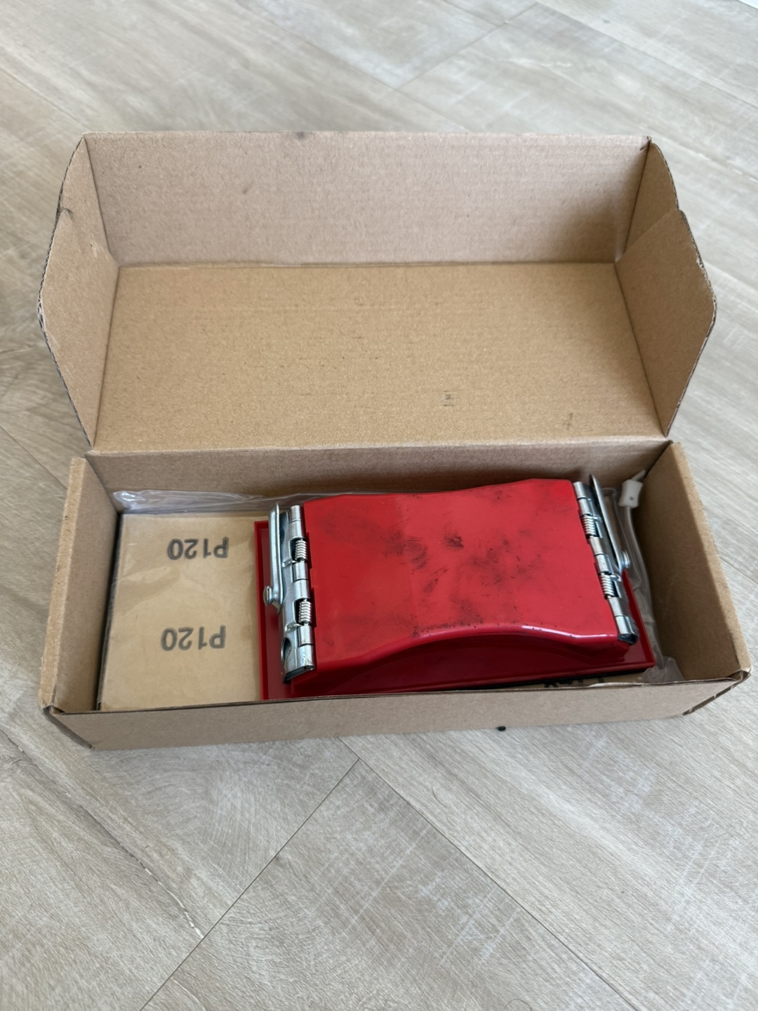 Wellgo Sanding Block with 42 Sandpapers