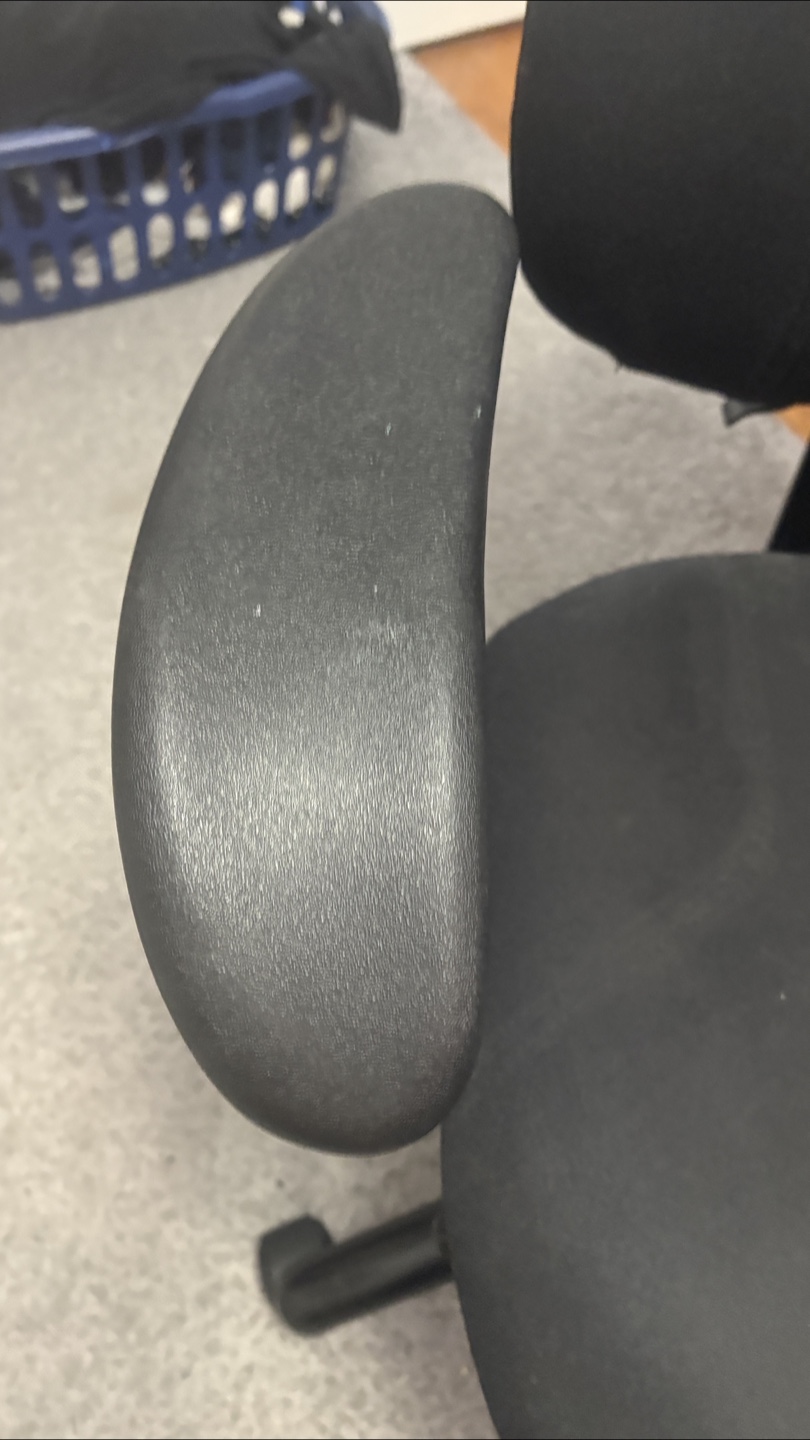 Black Office Chair - photo 5
