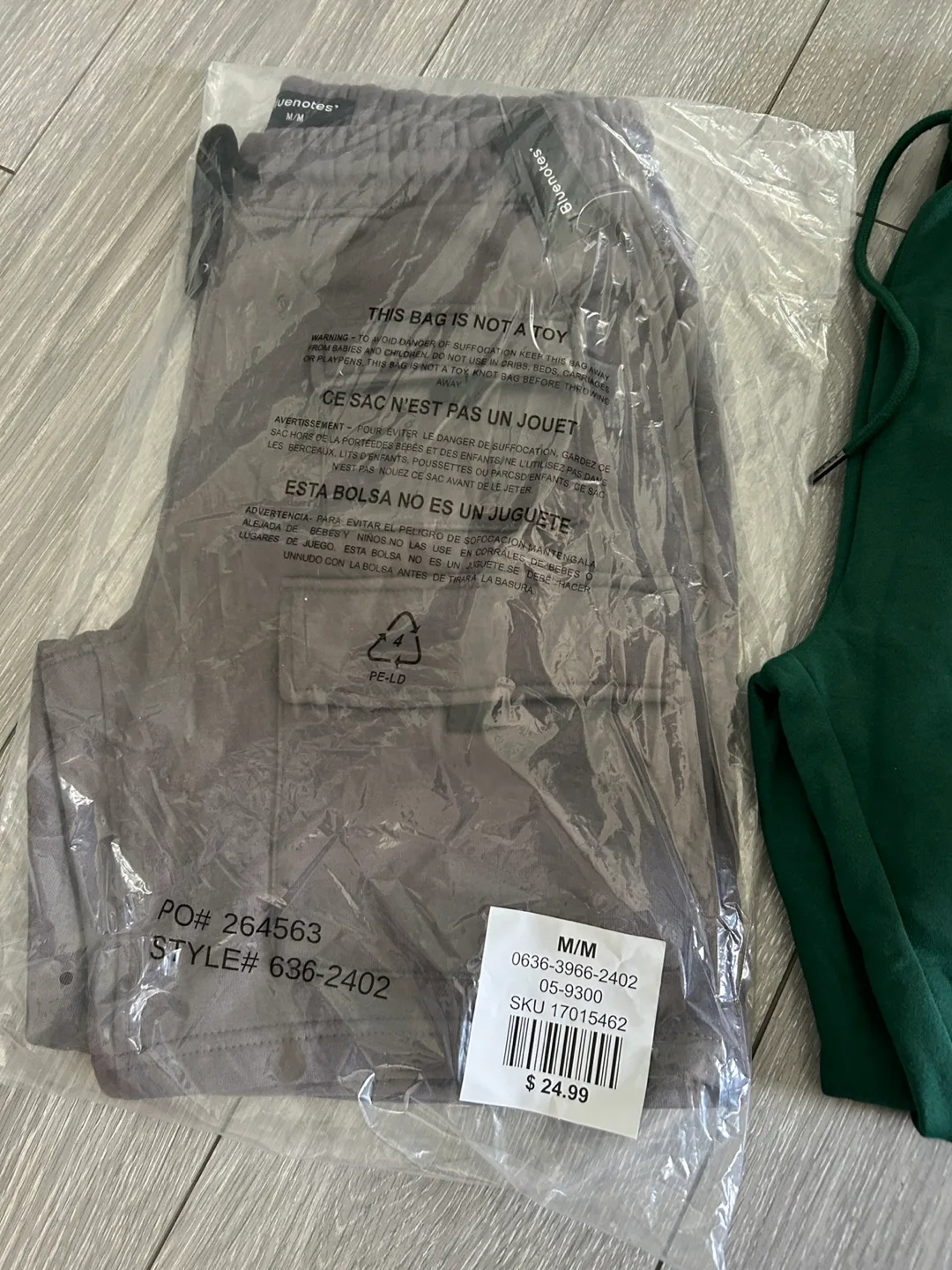 New BUENOS Ninos Grey Cargo Pants - Size M/M thumbnail