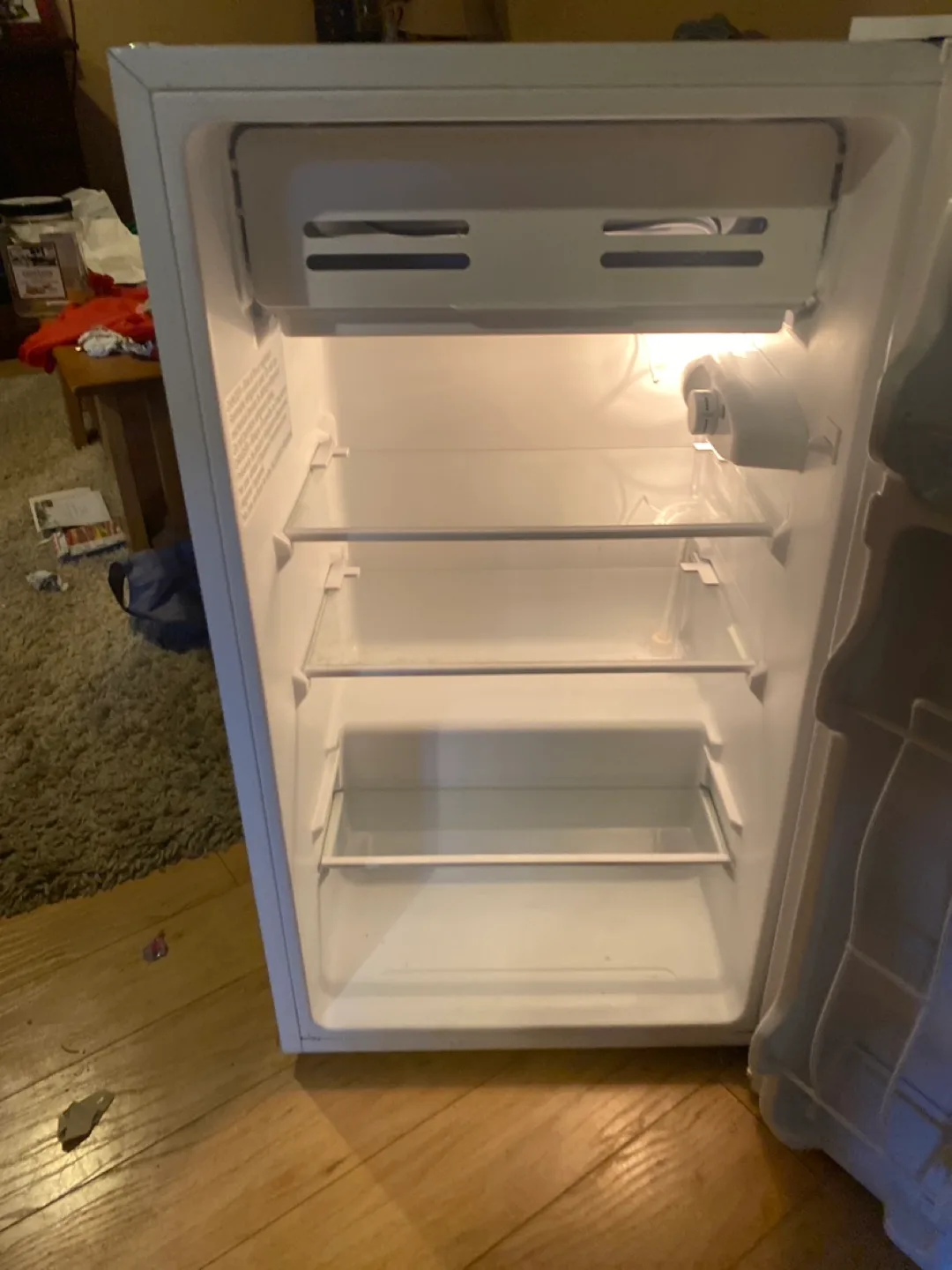 Master Chef Mini Fridge - White image indicator(4)