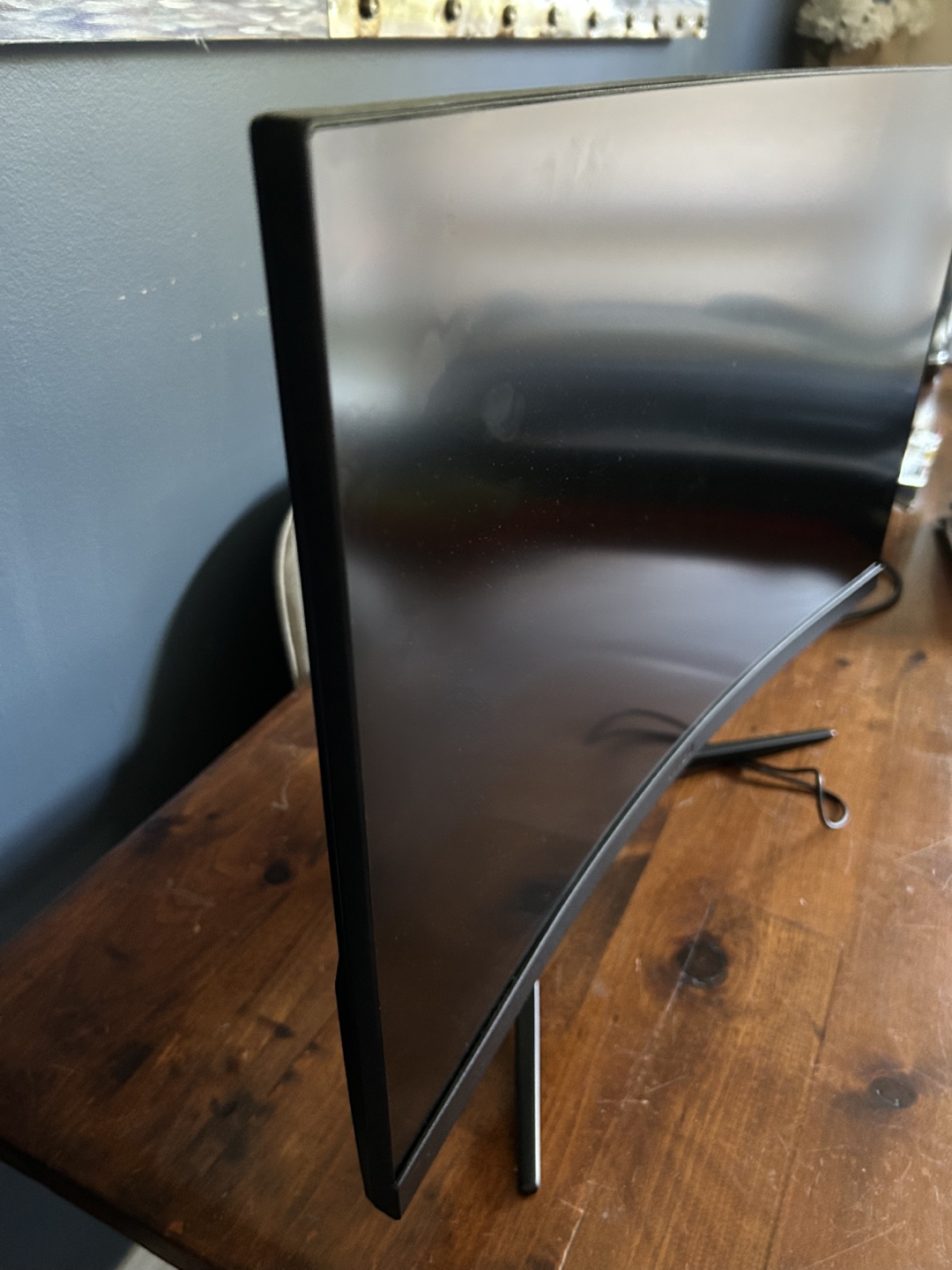MSI Curved Monitor - photo 2
