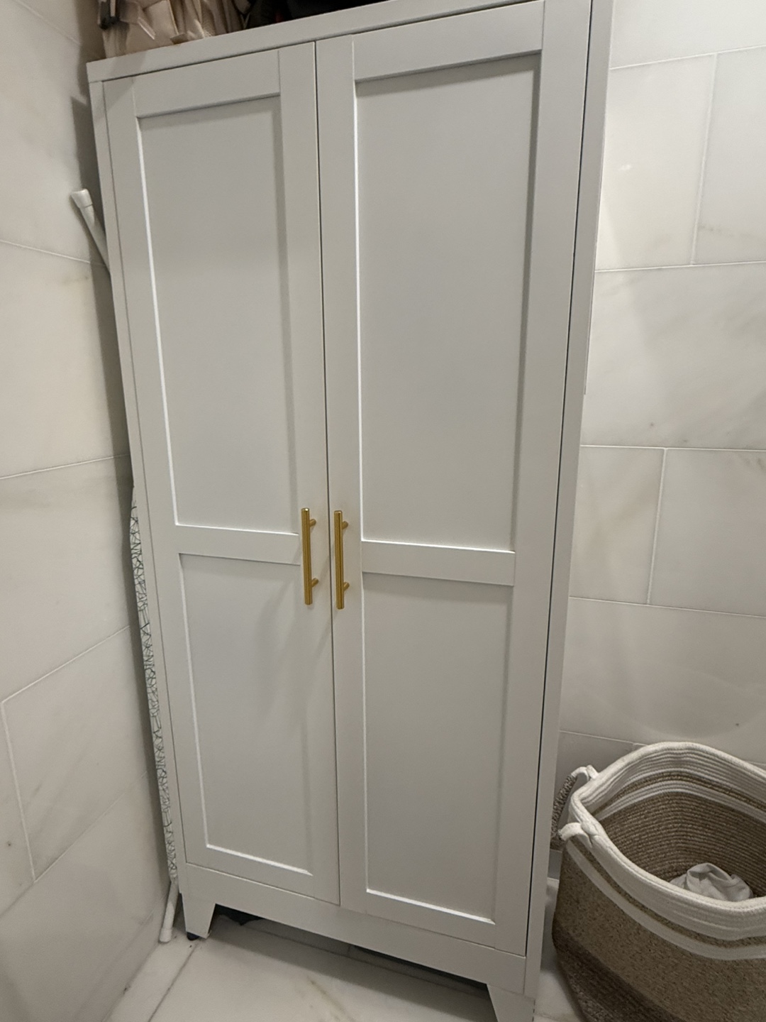 White Metal Cabinet- like new! - photo 2