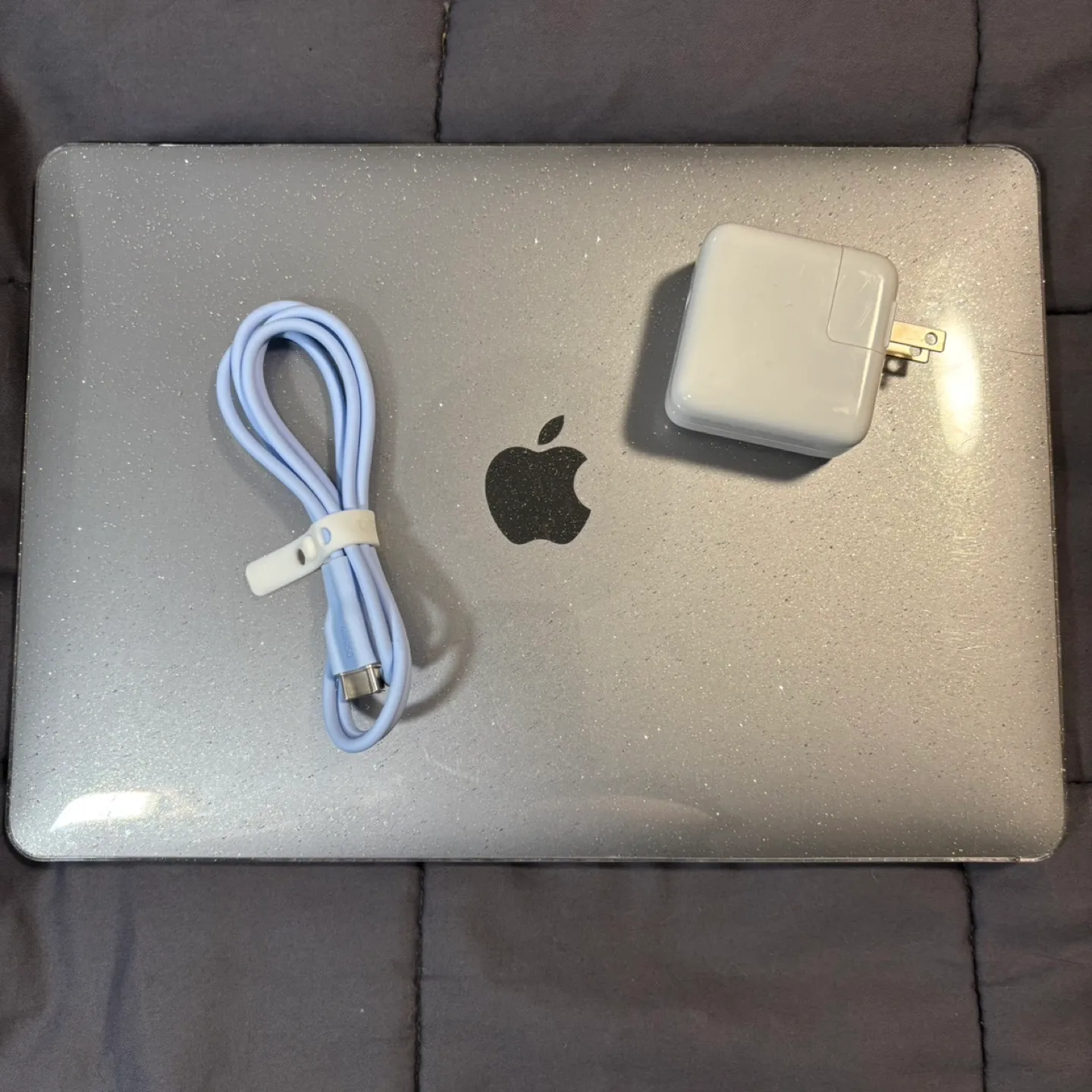 2020 M1 MacBook Air with 500GB SSD thumbnail