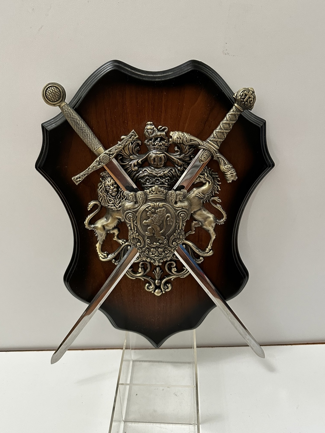 Decorative Wall Plaque with Crossed Swords