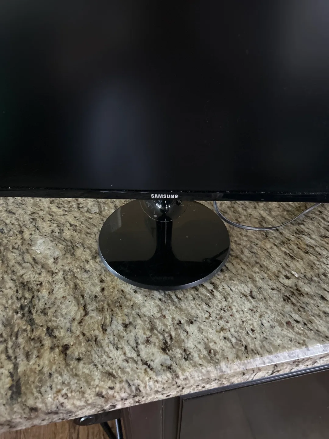 Samsung Monitor - Great Condition image indicator(3)