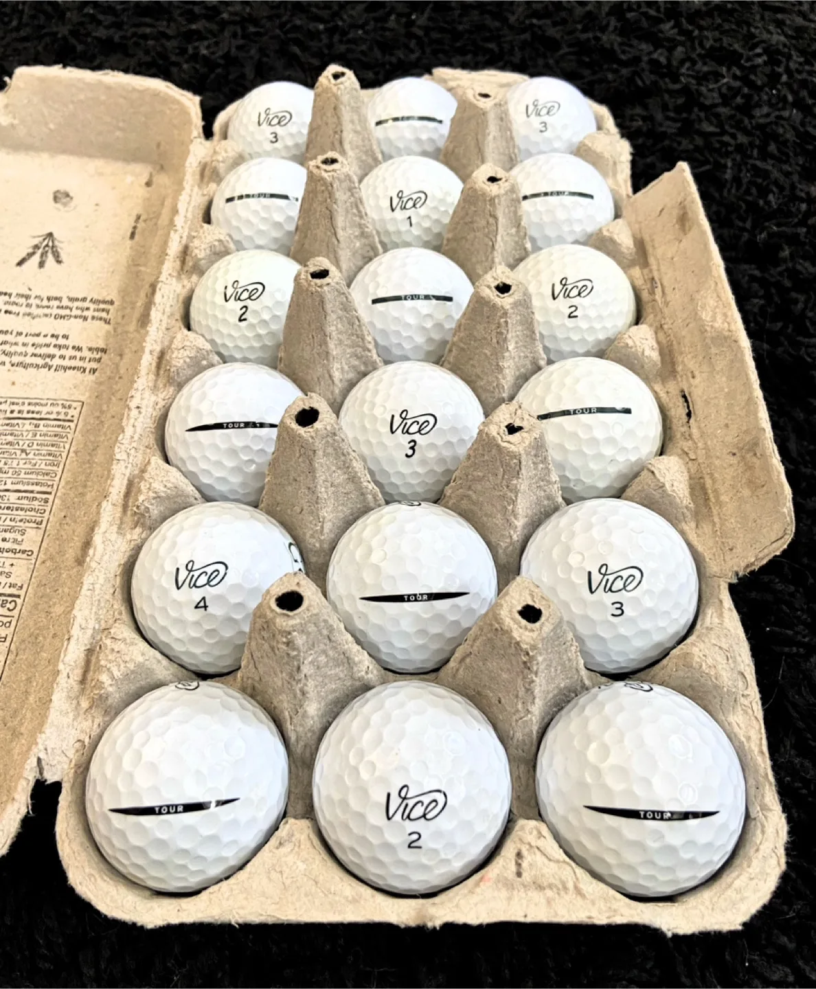 18 Vice Tour Golf Balls thumbnail