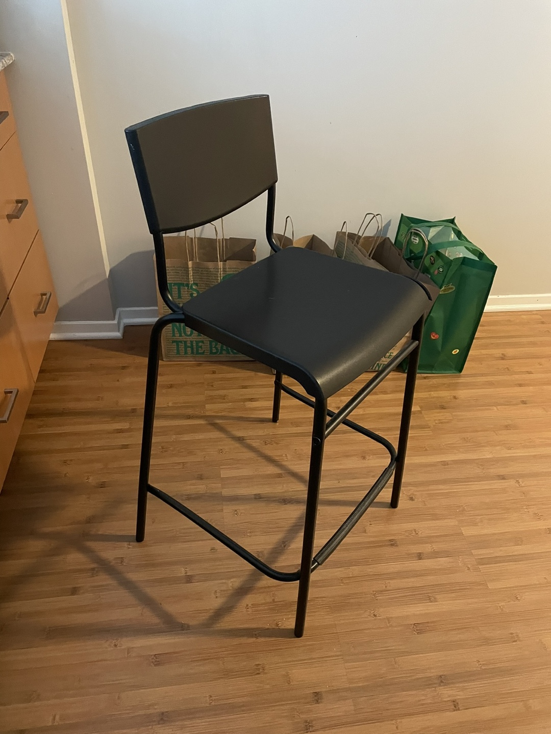 Black Metal Frame Bar Stool