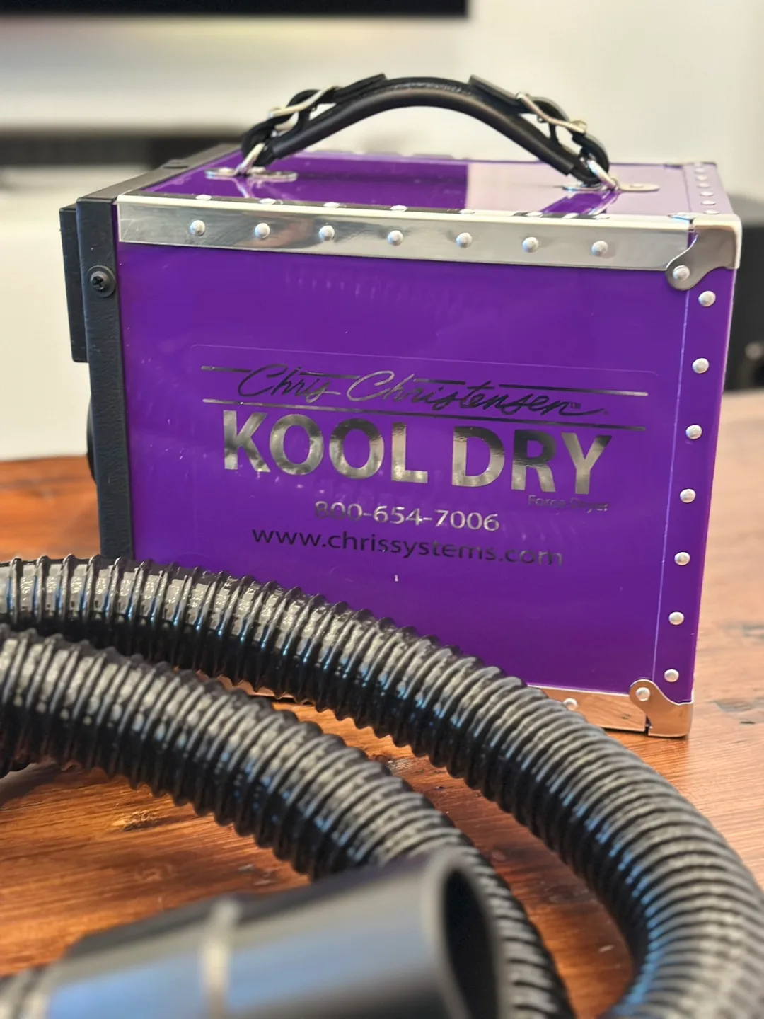 Chris Christensen Kool Dry Cool Air Dog Dryer image indicator(2)