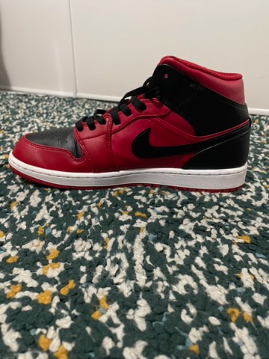 Nike Air Jordan 1 Mid Red/Black - photo 5