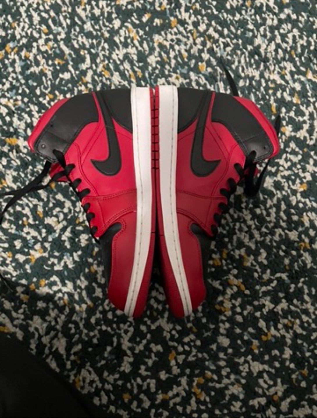 Nike Air Jordan 1 Mid Red/Black - photo 2