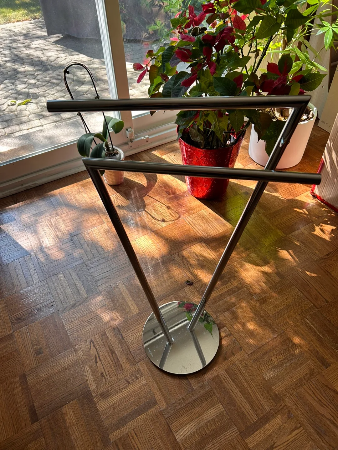 Towel Rack Stand thumbnail