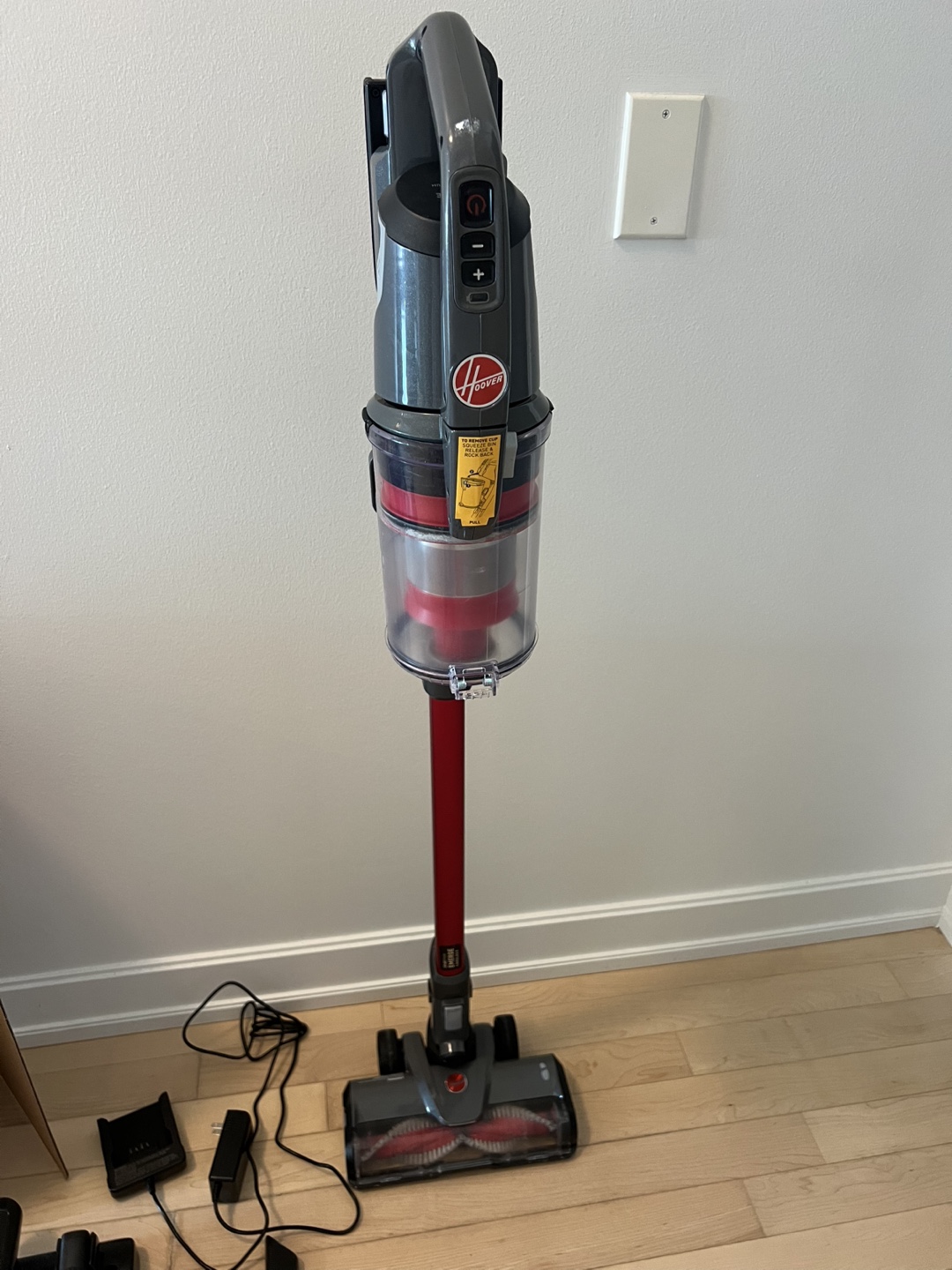 Hoover ONEPWR Emerge Cordless Stick Vacuum - Like New! - photo 2