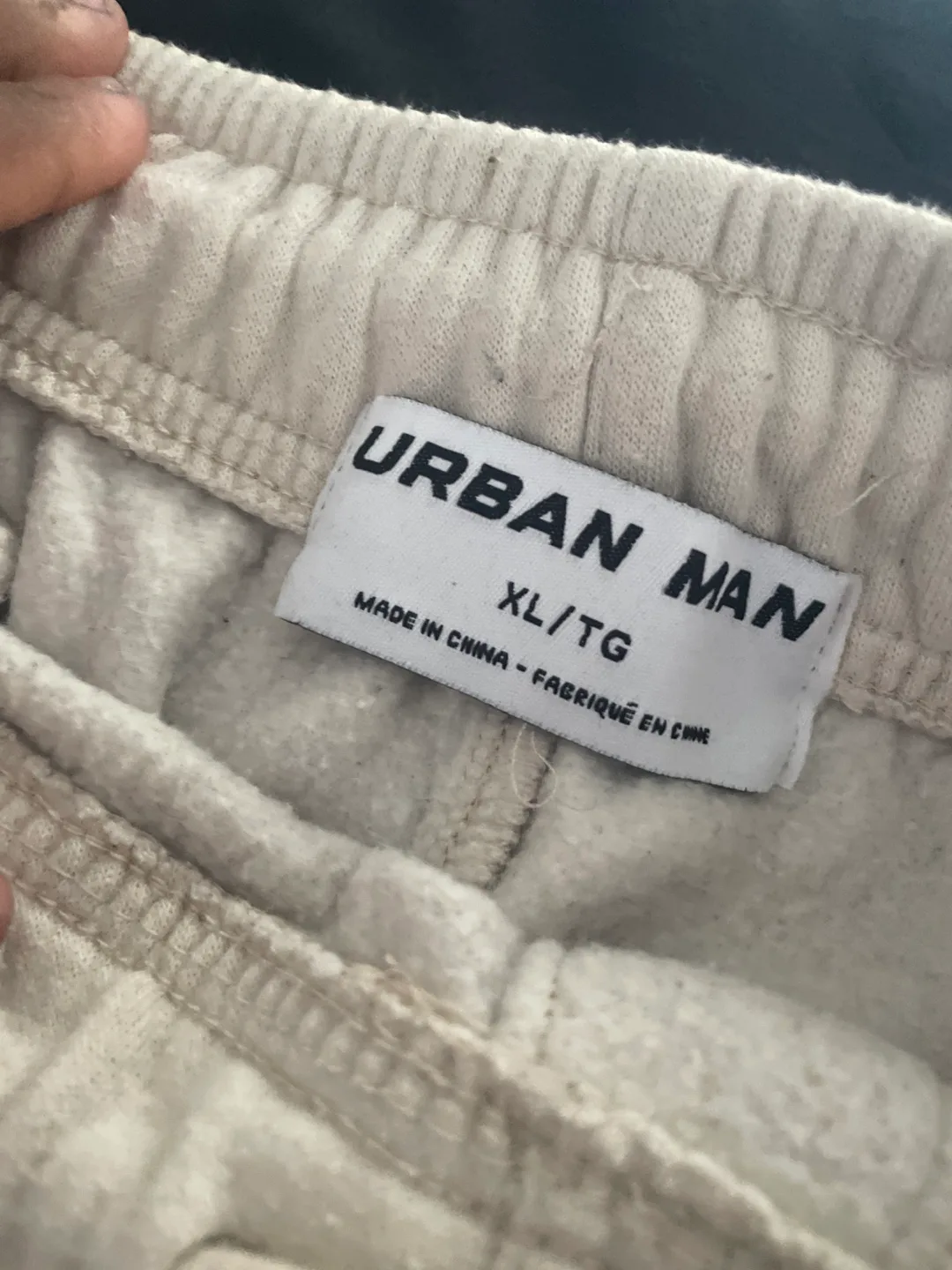 Beige sweatpants image indicator(2)