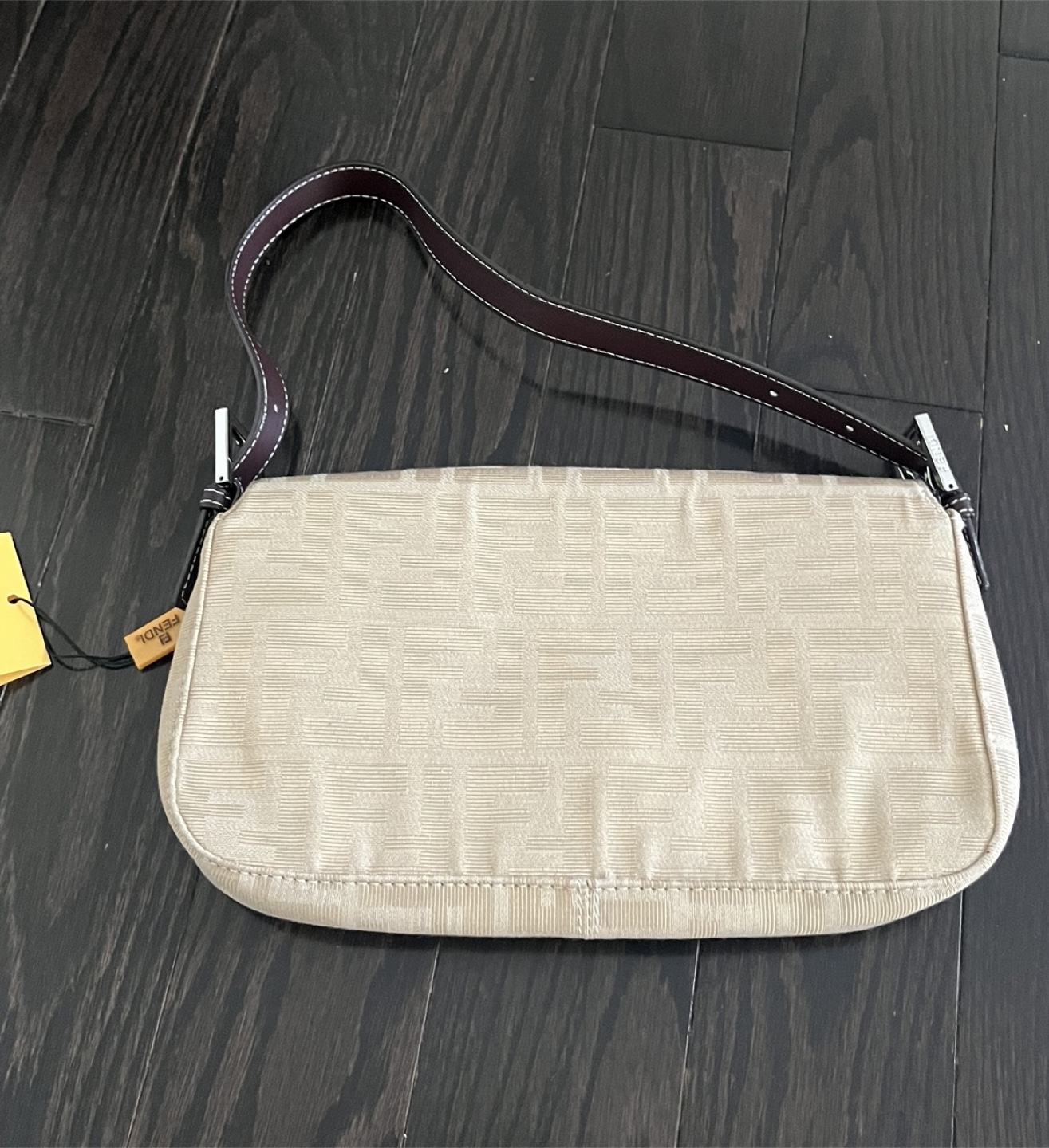 Fendi baguette style Cream shoulder Bag - photo 4