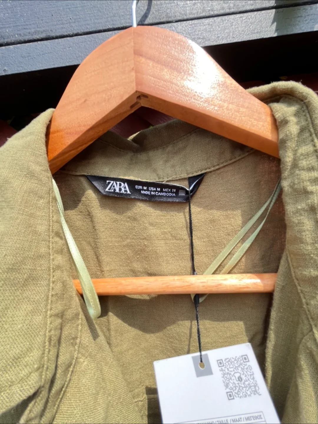 Zara Olive Green Sleeveless Jumpsuit - Size M image indicator(8)