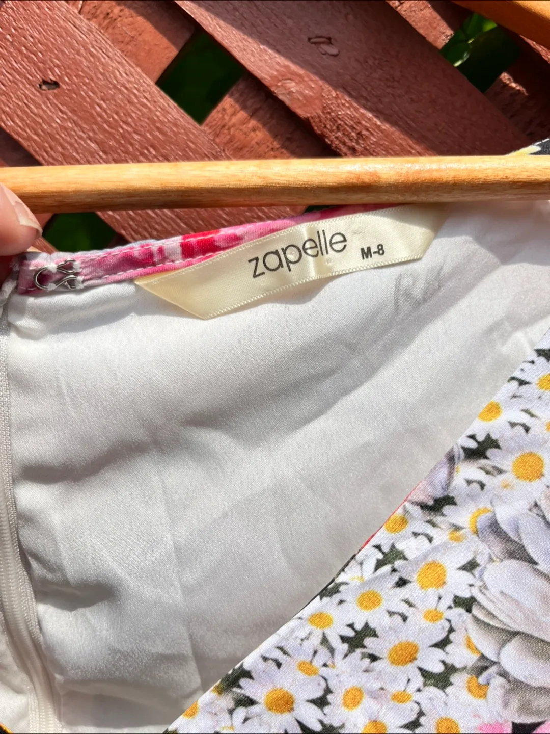 Zapelle Floral Dress - Size M image indicator(3)