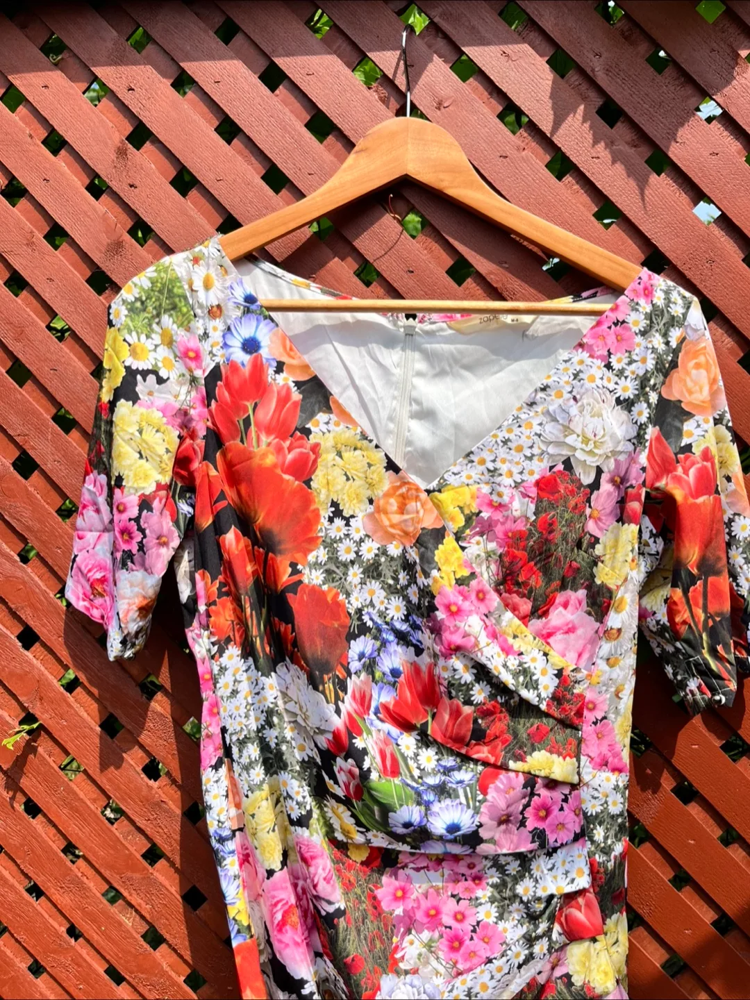 Zapelle Floral Dress - Size M image indicator(2)