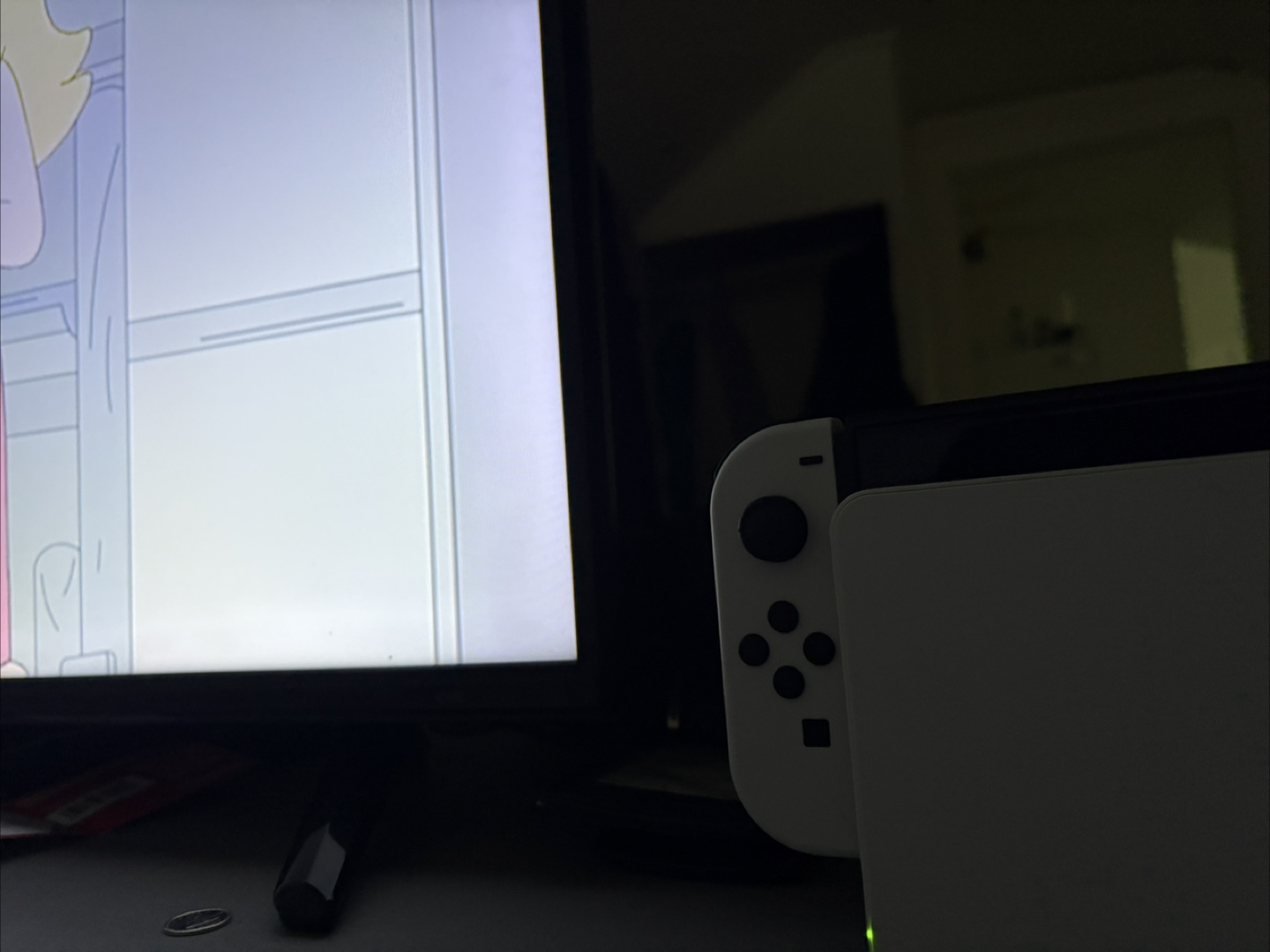 Nintendo Switch OLED White Edition - photo 4
