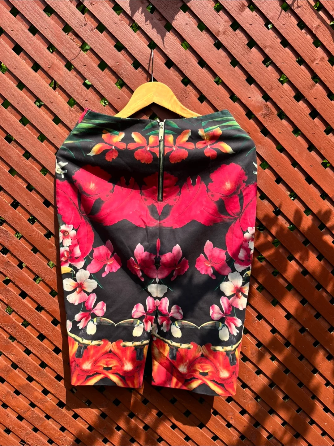 Ted Baker London Skirt Size 2 image indicator(3)