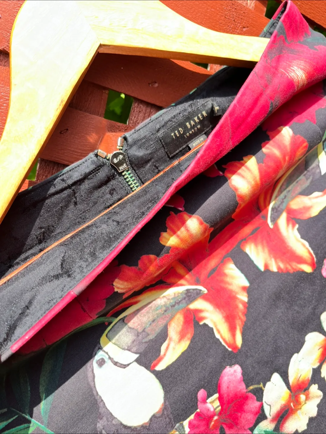 Ted Baker London Skirt Size 2 image indicator(5)