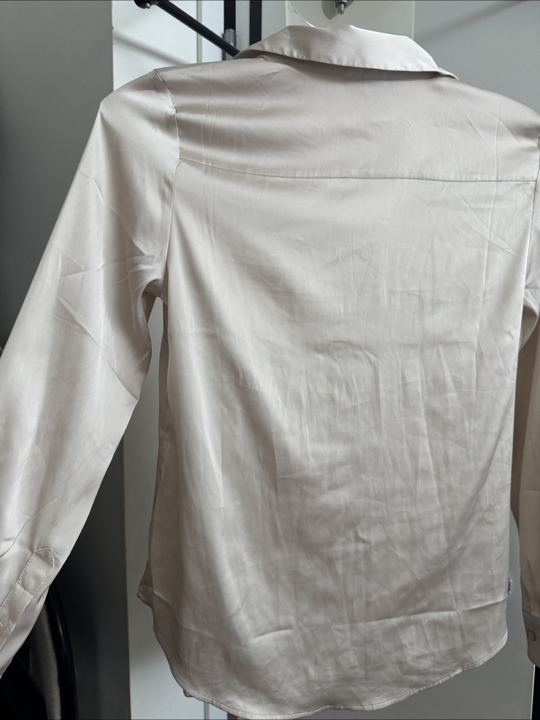 H&M XS Champagne Button-Up Shirt - photo 3