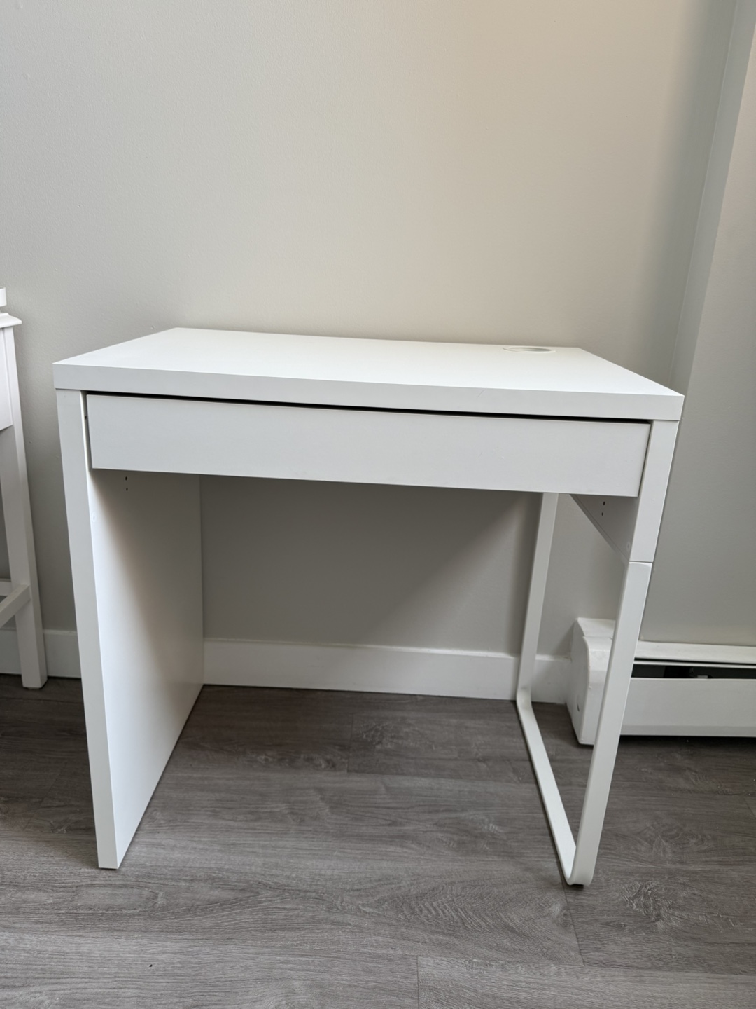 Great IKEA desk - photo 2