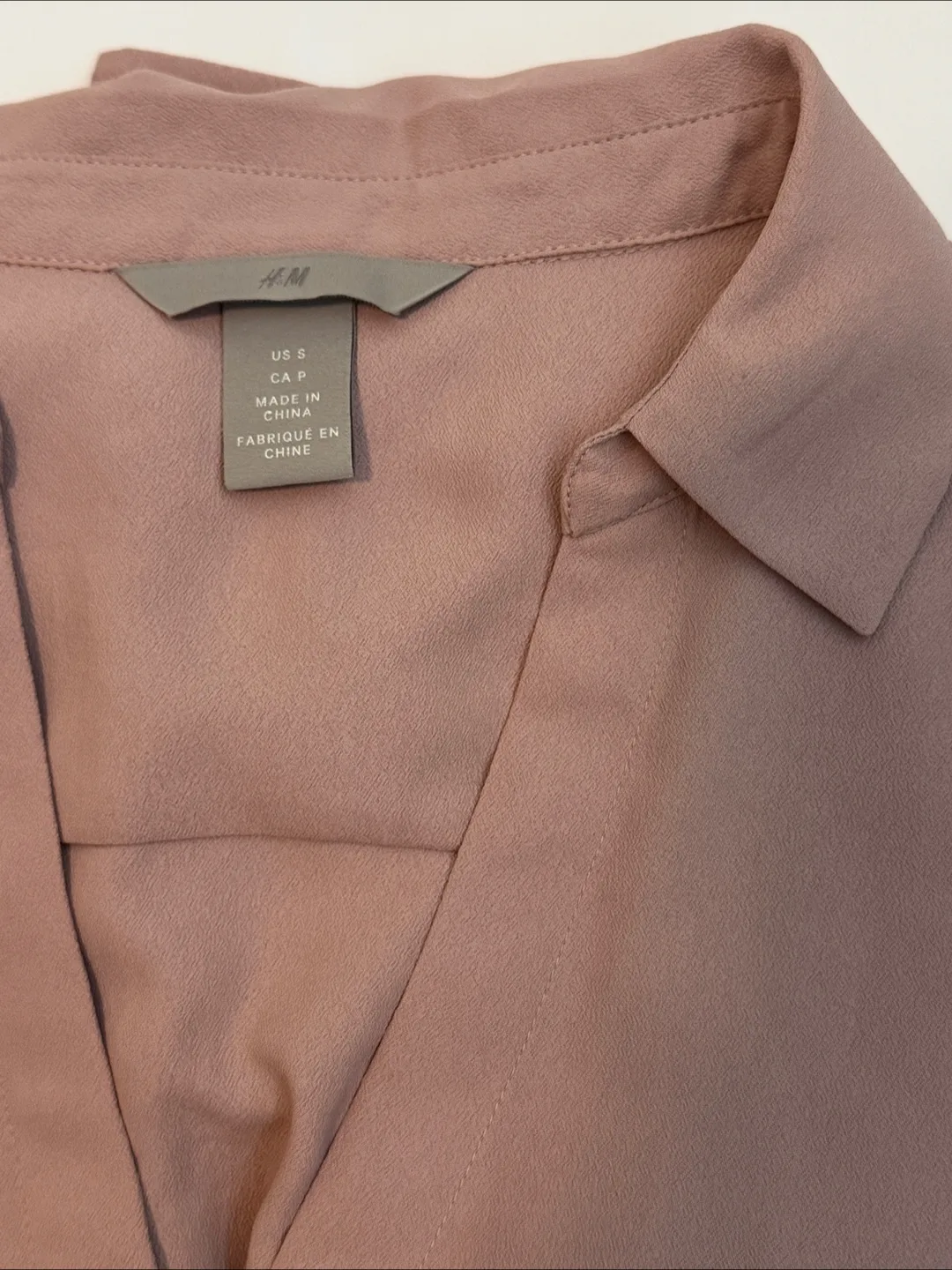 H&M Pink Button-Up Blouse - Size S image indicator(4)