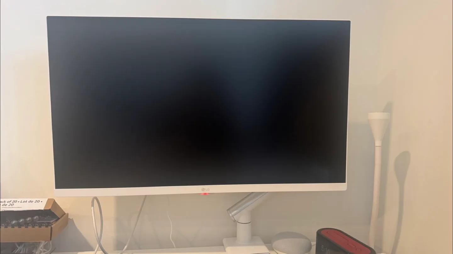 LG Monitor TV 27 Inches, with Aluminium Monitor Arm thumbnail