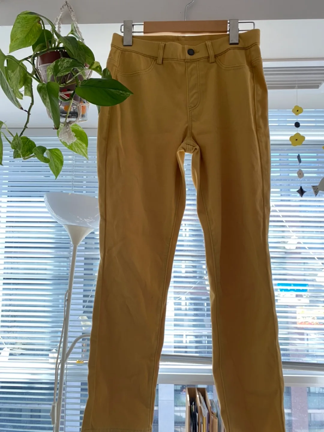 Uniqlo Corduroy Pants - Size S image indicator(3)