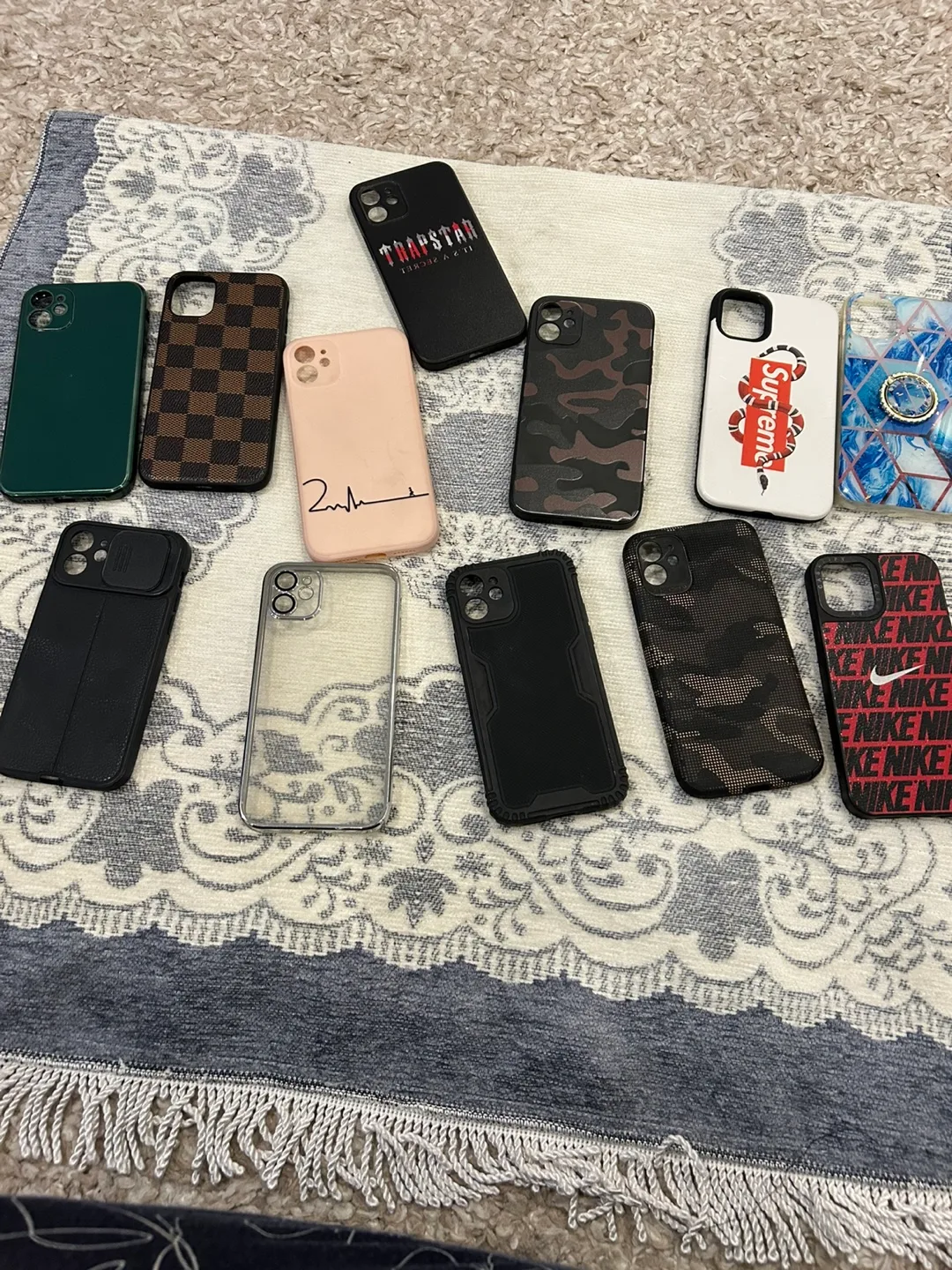 iPhone 11 Cases thumbnail