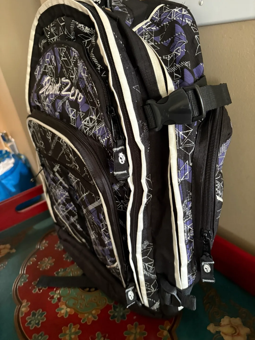 Point Zero Backpack - Black and Purple image indicator(3)