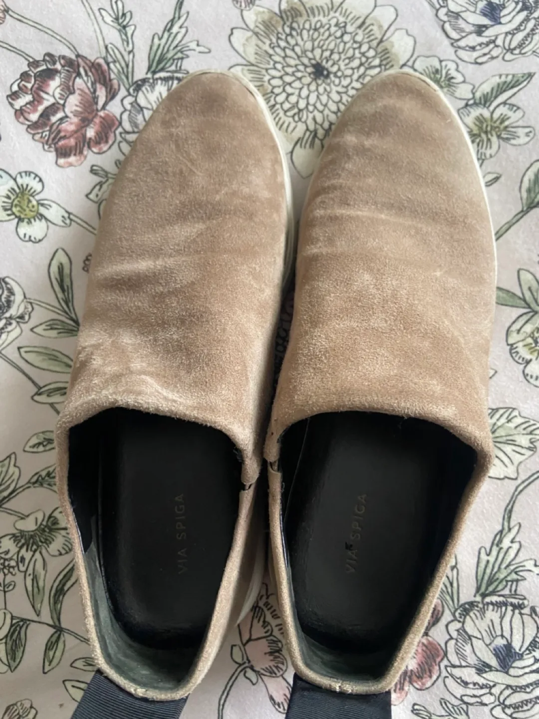 Via Spiga Beige Suede Slip-On Sneakers image indicator(2)
