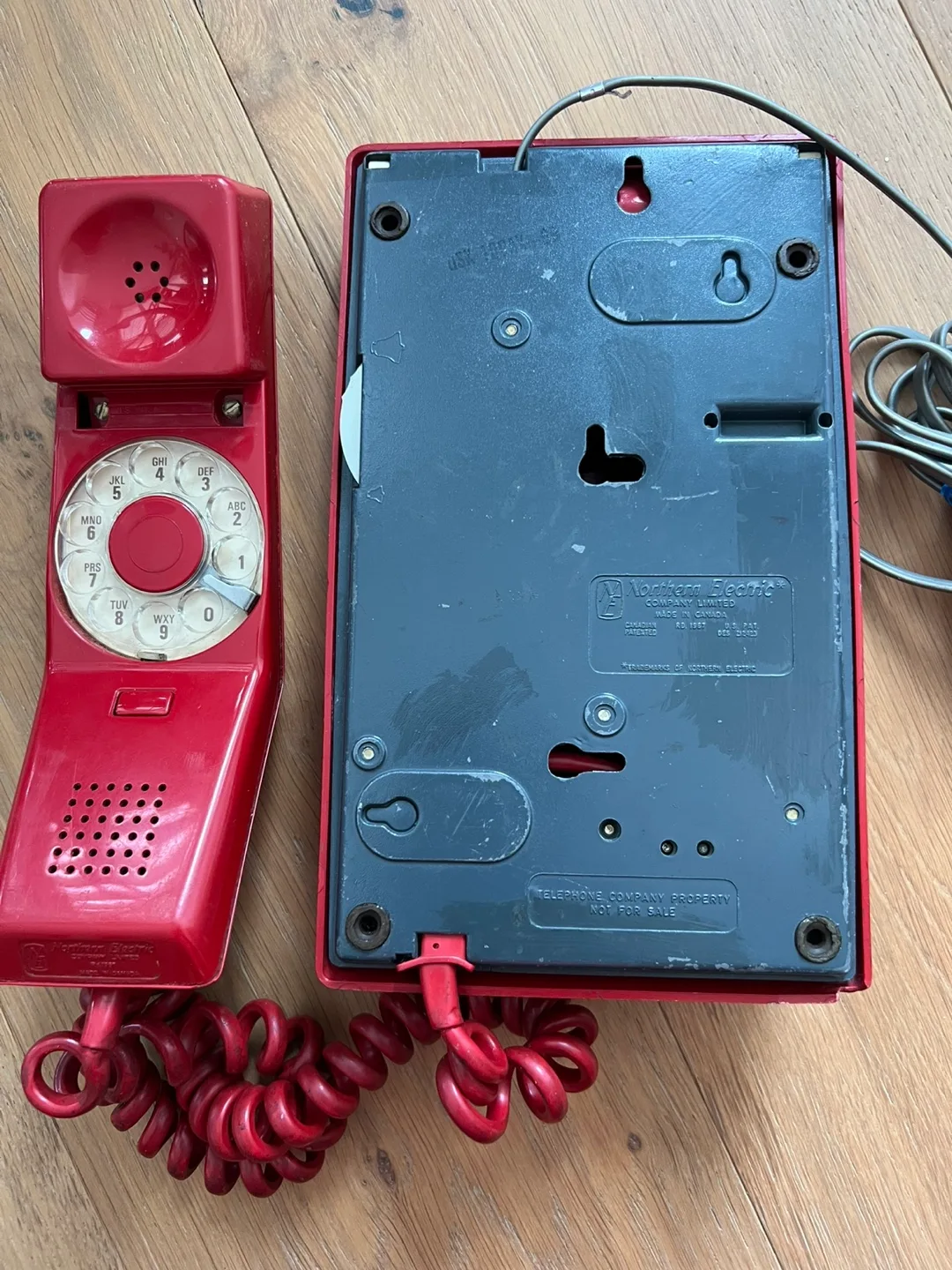 Vintage Contempra Northern Electric Red Rotary Phone image indicator(3)