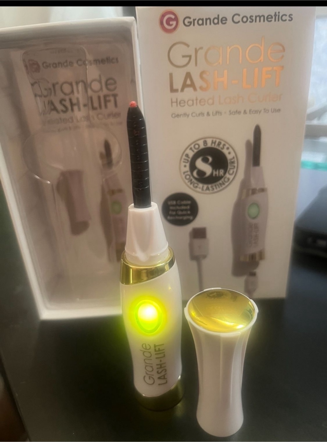 Heated Eyelash Curler - photo 3