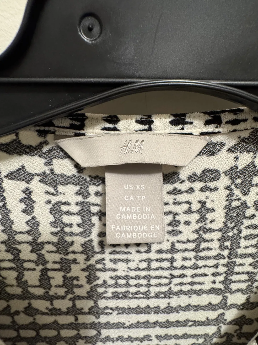 H&M XS Black & White Midi Dress image indicator(3)