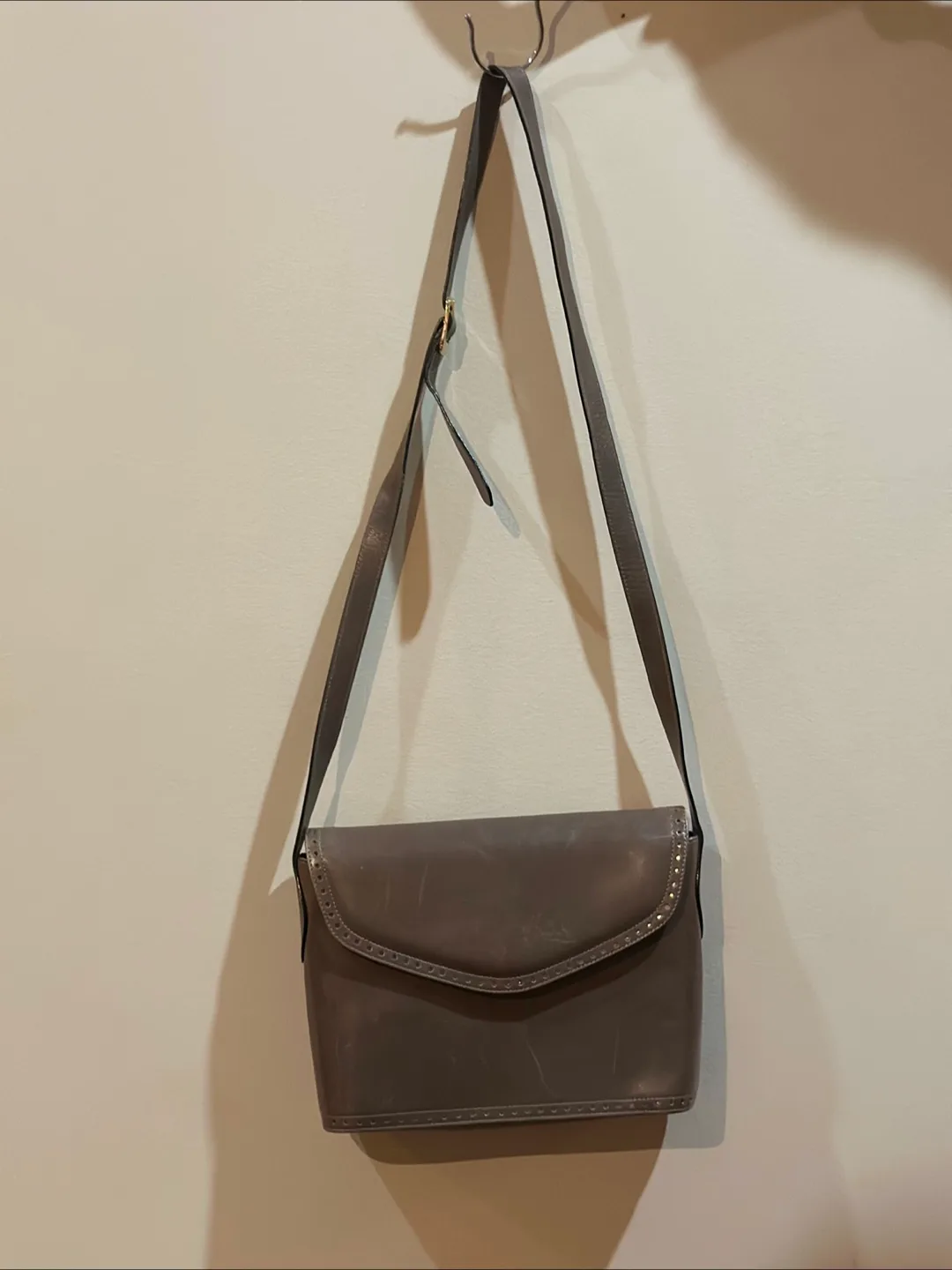 Salvatore Ferragamo Grey Leather Shoulder Bag thumbnail