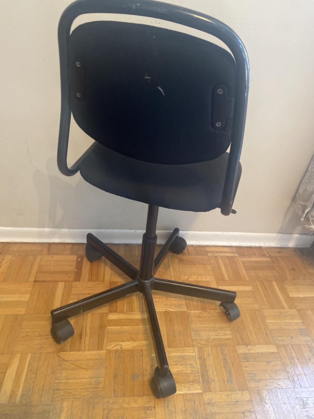 Black Office Chair - Used Condition - photo 2