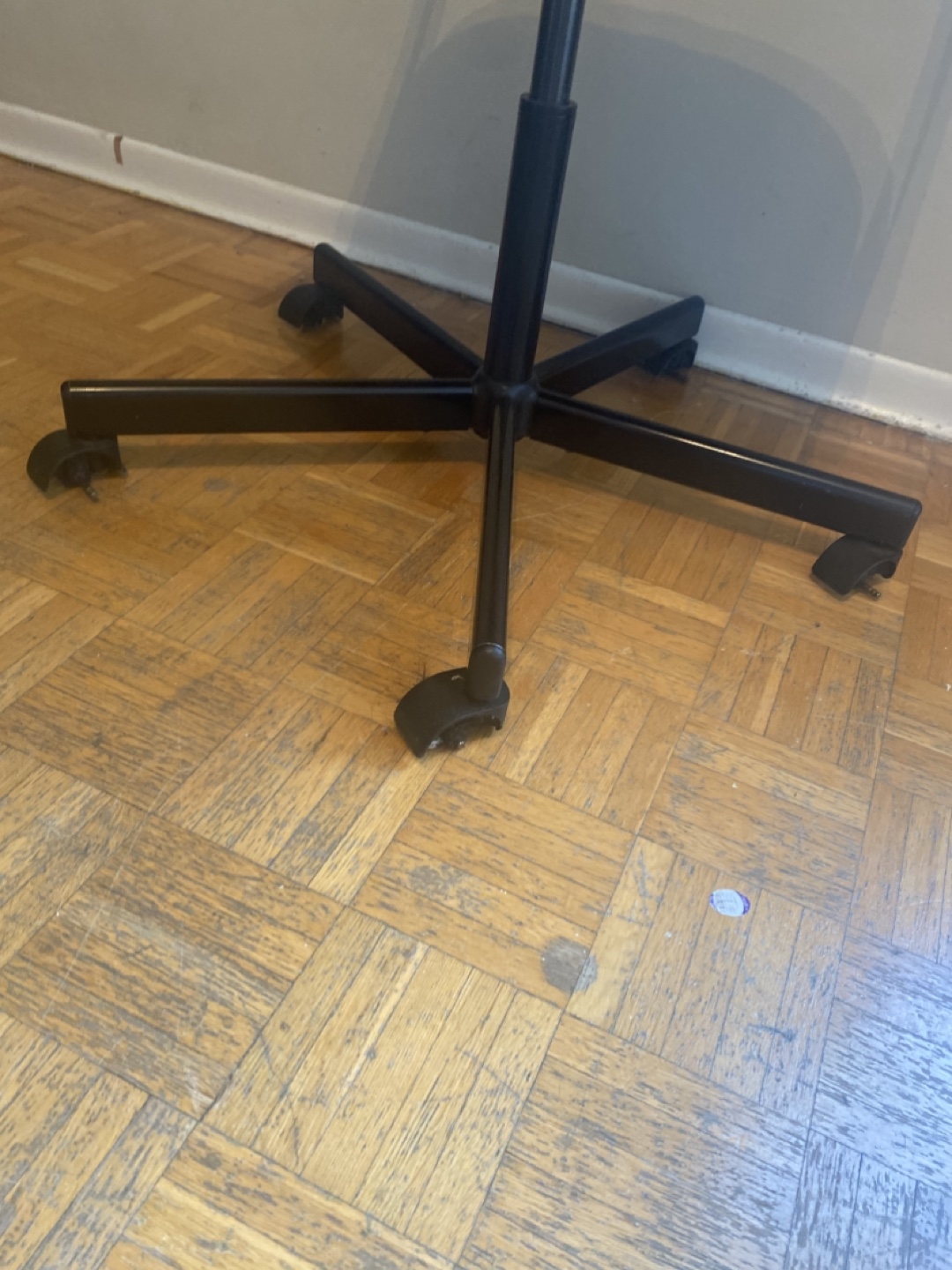 Black Office Chair - photo 2