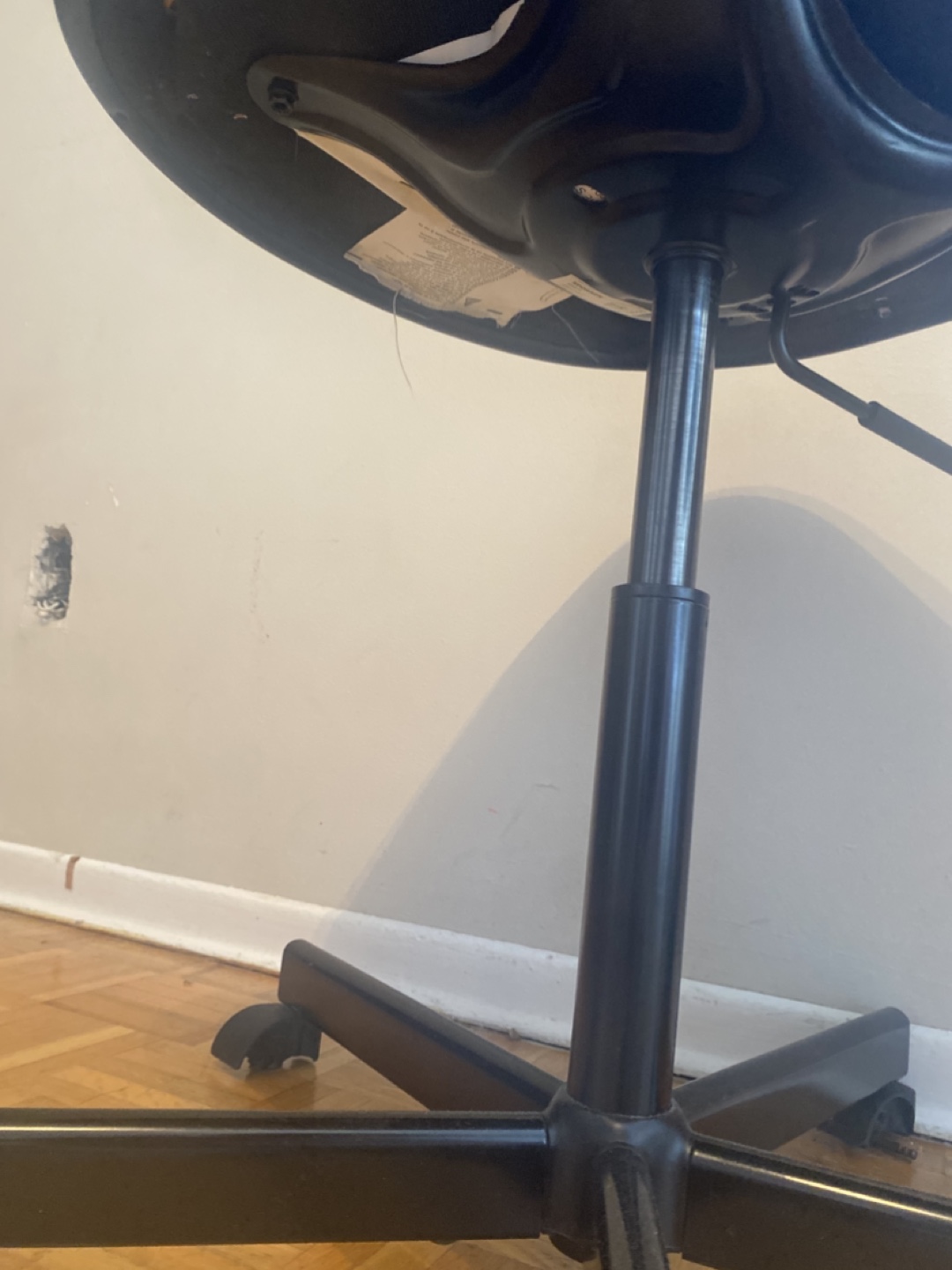 Black Office Chair - photo 3