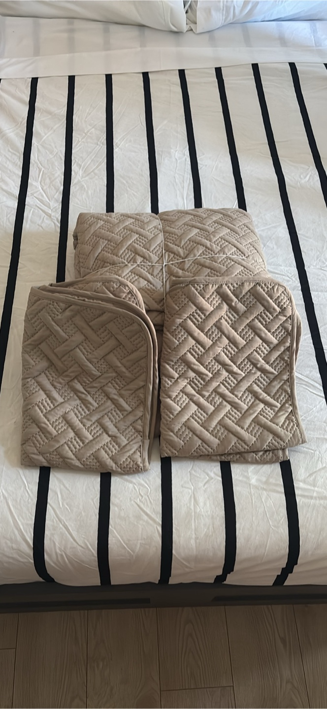Quilted Bedspread Set - Beige