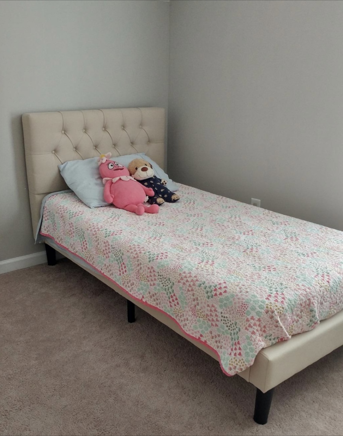 Upholstered Platform Bed Frame - Twin Size - photo 4