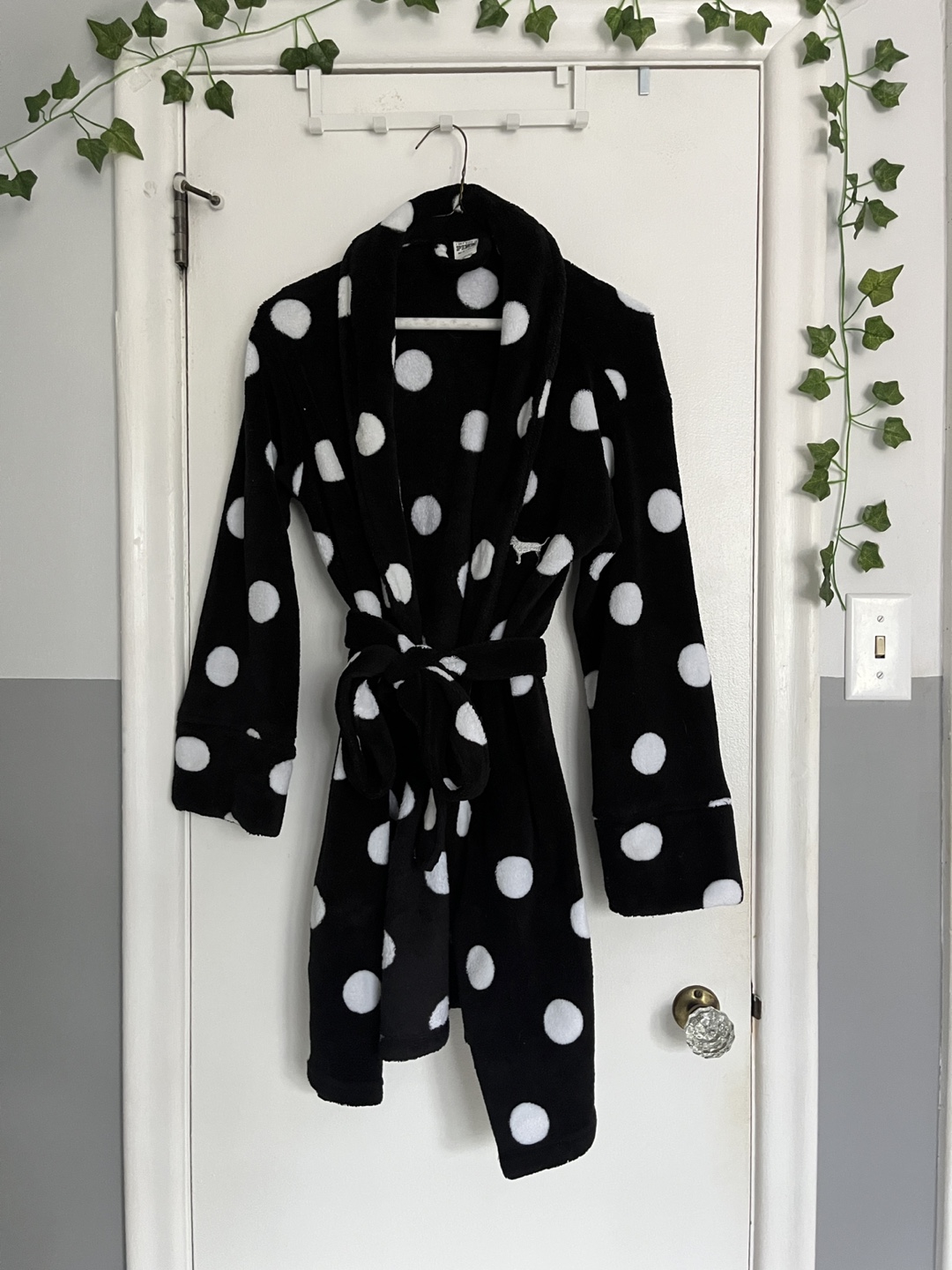 PINK XS/S Black Polka Dot Plush Robe