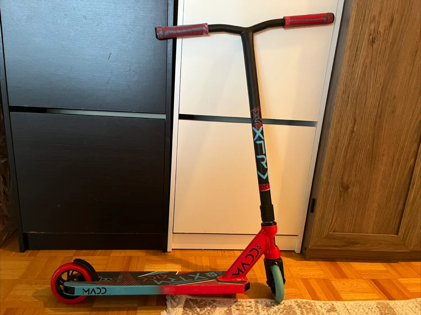 MADD Gear XTRM Kick Scooter - Red/Black thumbnail